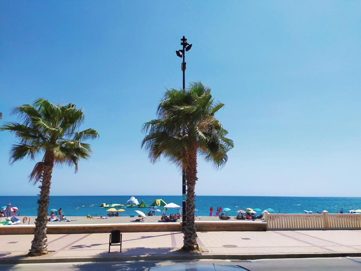 Apartamento Carvajal Beach ฟูเอนฮิโรลา ภายนอก รูปภาพ