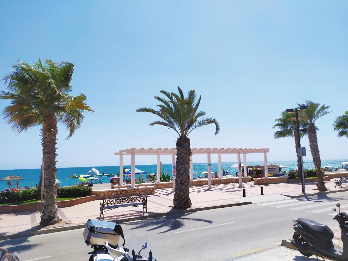 Apartamento Carvajal Beach ฟูเอนฮิโรลา ภายนอก รูปภาพ
