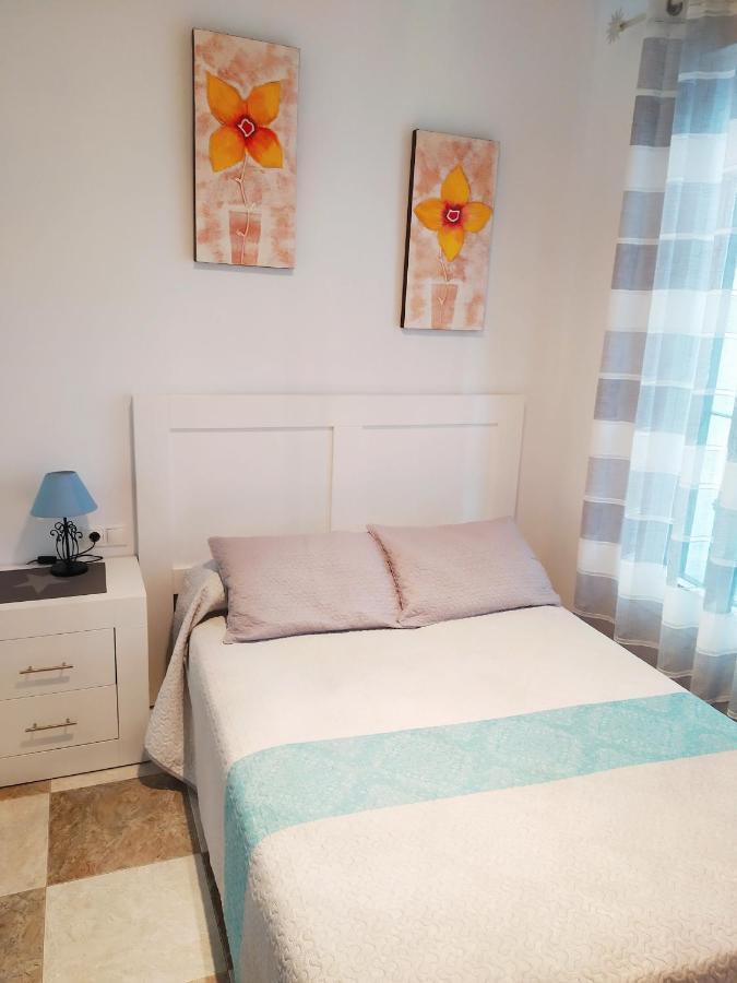 Apartamento Carvajal Beach ฟูเอนฮิโรลา ภายนอก รูปภาพ